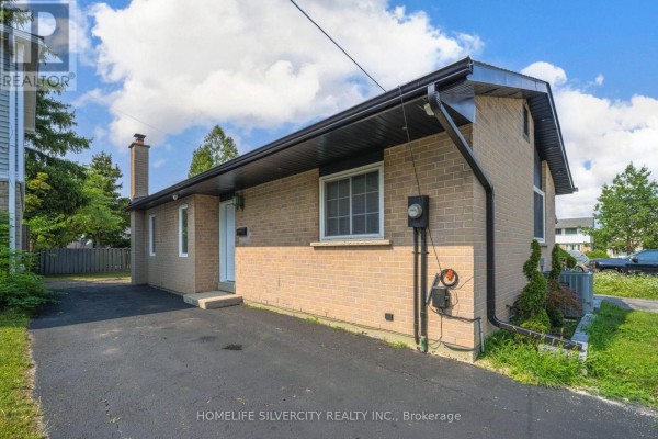 3 Hapsburg Square, Brampton, ON, photo 2