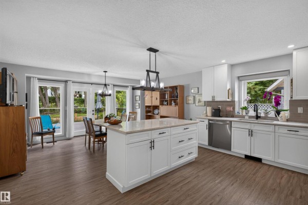 Dining room - 3 Hickory Cr, Sherwood Park, AB T8A5E8 Photo 2