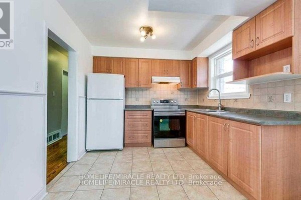 3 Independence Drive S, Toronto, ON, photo 2