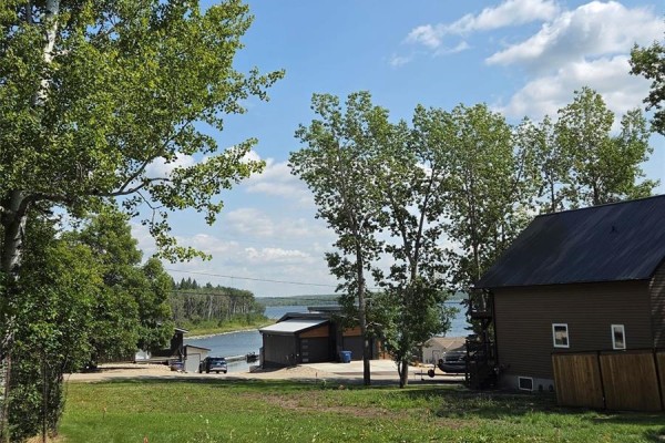 3 Manitoba Street, Moose Mountain Provincial Park, SK S0C2S0 Photo 2