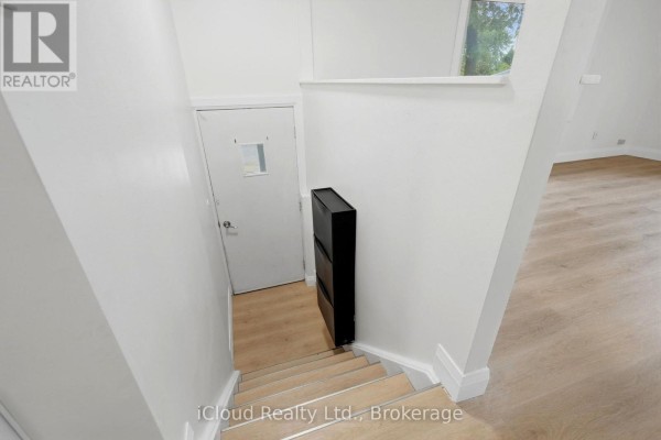Bathroom - 3 Manley Crescent, Thorold, ON L2V4K2 Photo 2
