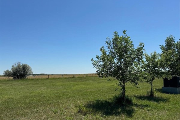 3 Marine Drive, Island View, SK S0G1C0 Photo 4