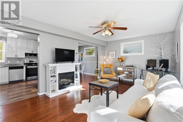 Bedroom - 3 Mckeen Street, Copper Cliff, ON P0M1N0 Photo 5