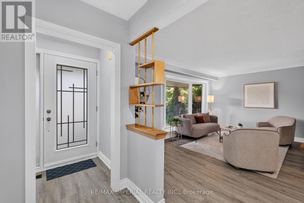 Primary Bedroom - 3 Minstrel Drive, Toronto, ON M8Y3G3 Photo 4