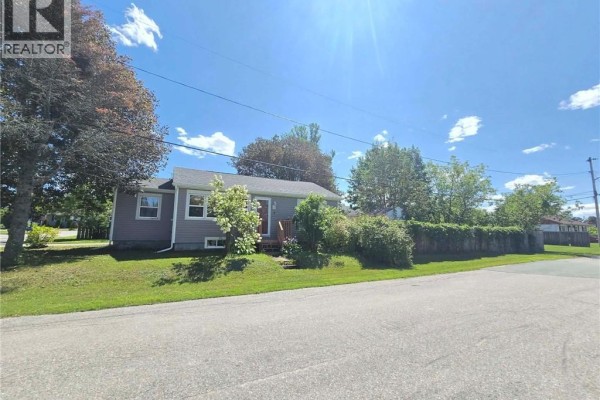 Bedroom - 3 Miramichi Avenue, Miramichi, NB E1N1P6 Photo 2