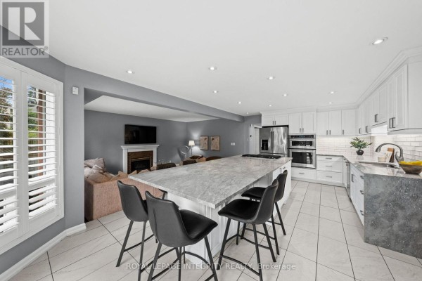 3 Nakota Way, Ottawa, ON K2J4E9 Photo 4