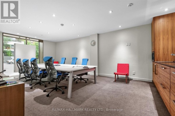 3 Rowanwood Avenue E, Toronto, ON M4W1Y5 Photo 4