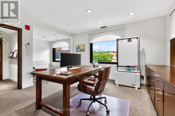 3 Rowanwood Avenue E, Toronto, ON M4W1Y5 Photo 5
