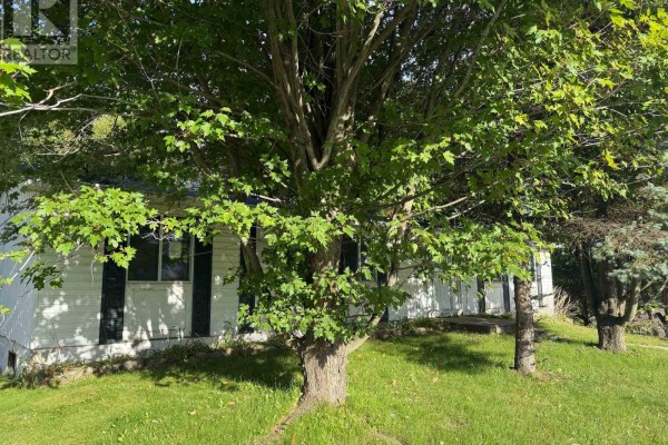 Bedroom 4 - 3 Wellington Street, Bracebridge, ON P1L1E8 Photo 4