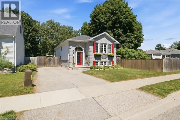 3 Wood Street, Brantford, ON, photo 2