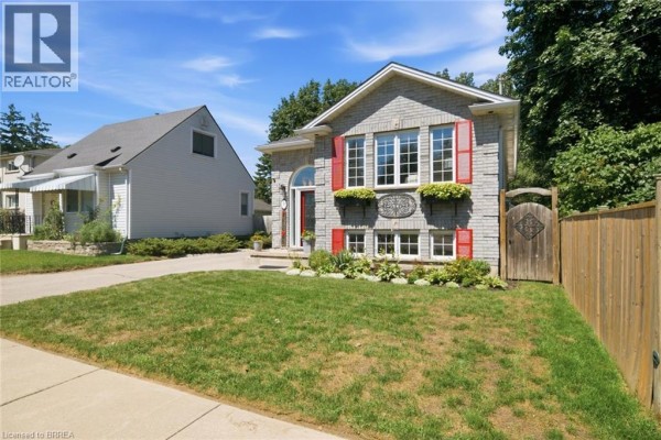 3 Wood Street, Brantford, ON, photo 3