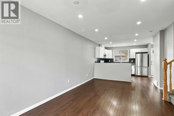 3pc Bathroom - 30, 187 Millennium Gate, Fort Mcmurray, AB T9K0P3 Photo 4