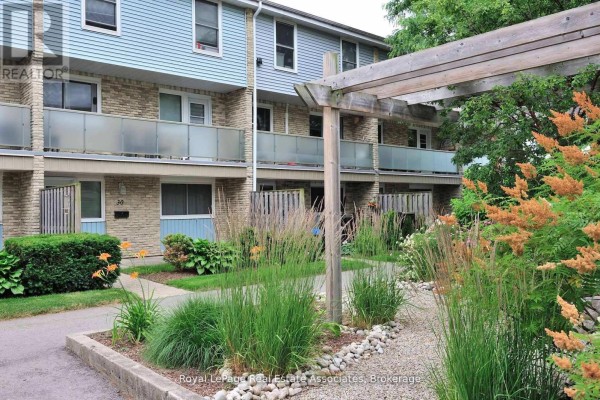 30 - 35 Breckenridge Drive, Kitchener, ON, photo 2