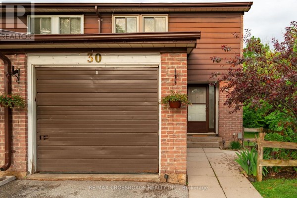 Kitchen - 30 - 350 Camelot Court, Oshawa, ON L1G6P7 Photo 3