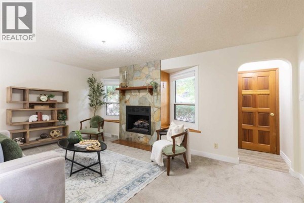 Bedroom - 30 1 Street Nw, Medicine Hat, AB T1A6H1 Photo 5