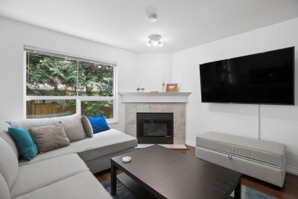 30 16155 82 Avenue, Surrey, BC V4N0P7 Photo 3