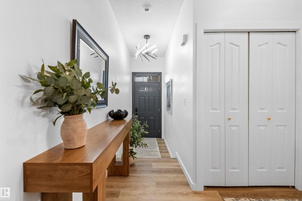 #30 3010 33 Av Nw, Edmonton, AB T6T0C3 Photo 4