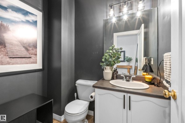 #30 3010 33 Av Nw, Edmonton, AB T6T0C3 Photo 5