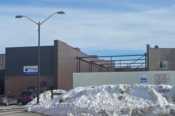 30-32 Dundas Street W, Quinte West, ON K8V3P2 Photo 4