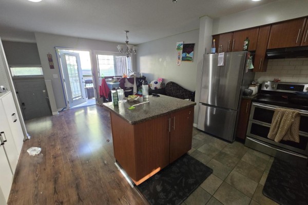 30 6110 138 Street, Surrey, BC V3X3V6 Photo 4