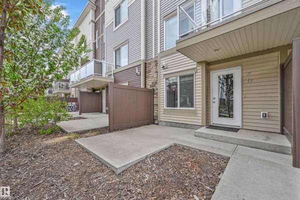 Kitchen - #30 804 Welsh Dr Sw, Edmonton, AB T6X1Y8 Photo 3