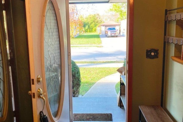 Living room - 30 Adelaide Street S, Kawartha Lakes, ON K9V3J7 Photo 5