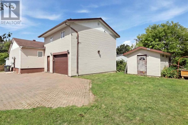 30 Adeline Ave, Sault Ste  Marie, ON, photo 3
