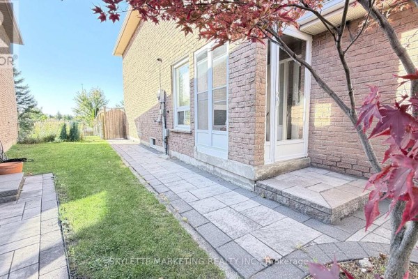 Primary Bedroom - 30 Ascot Crescent, Markham, ON L3R3P6 Photo 5