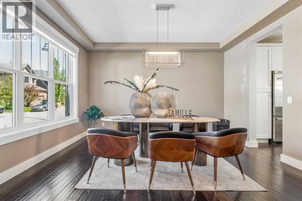Living room - 30 Ascot Crescent Sw, Calgary, AB T3H0T9 Photo 5