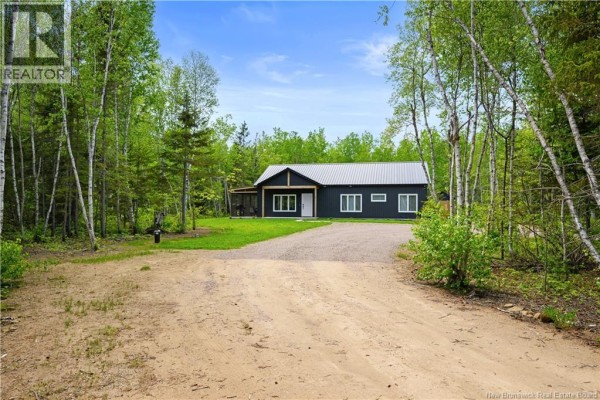 4pc Bathroom - 30 Baron Road, Grand Barachois, NB E4P9A6 Photo 3