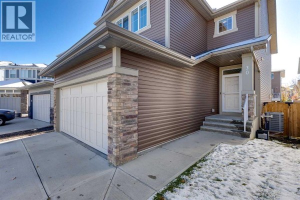 Kitchen - 30 Bayview Circle Sw, Airdrie, AB T4B4H3 Photo 2