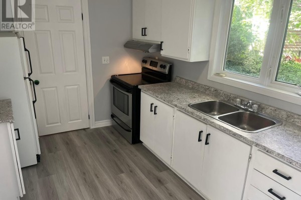 Porch - 30 Boncloddy Street, St John S, NL A1C4J1 Photo 4