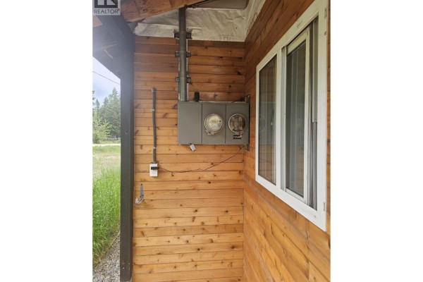 Kitchen - 30 Boulder Road, Beaverdell, BC V0H1A0 Photo 5