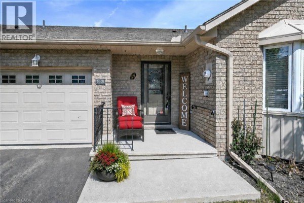 Family room - 30 Braemar Avenue Unit# 34, Caledonia, ON N3W2M1 Photo 4