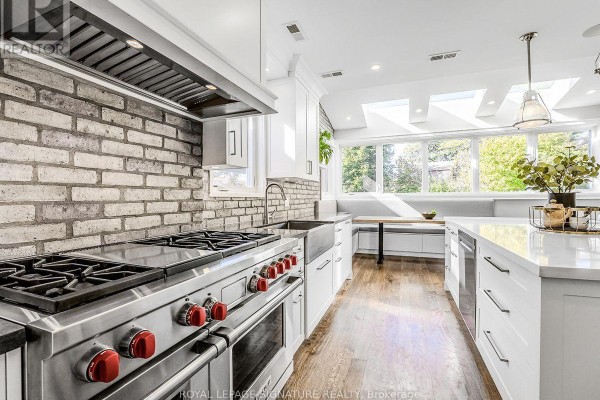 Mud room - 30 Broadleaf Road, Toronto, ON M3B1C2 Photo 5