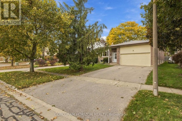 Recreation room - 30 Carlyle Place, Kitchener, ON N2P1R6 Photo 2