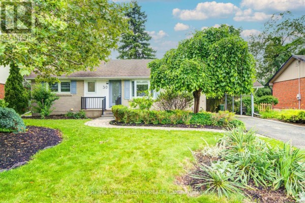 30 Dale Avenue, Hamilton, ON, photo 2