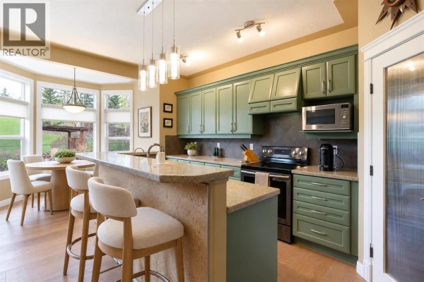 Laundry room - 30 Discovery Ridge Gardens Sw, Calgary, AB T3H5L6 Photo 5