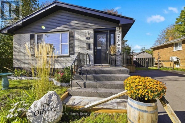 Kitchen - 30 Dominion Drive, Kawartha Lakes, ON K9V1H7 Photo 3