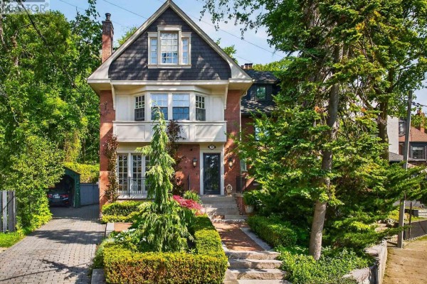 30 Edgewood Crescent, Toronto, ON, photo 2