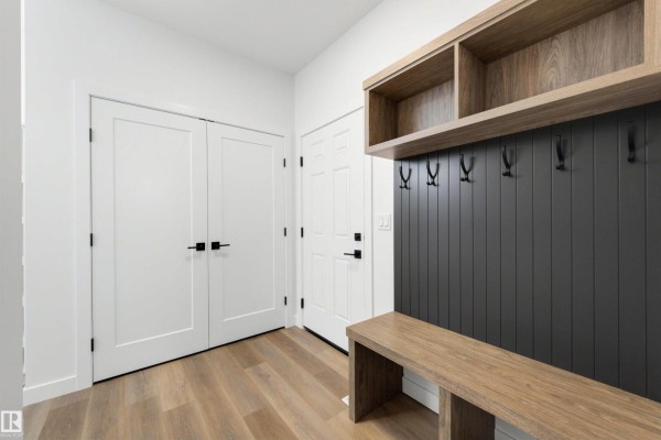Primary Bedroom - 30 Elsinore Pl Nw, Edmonton, AB T5X0M6 Photo 5