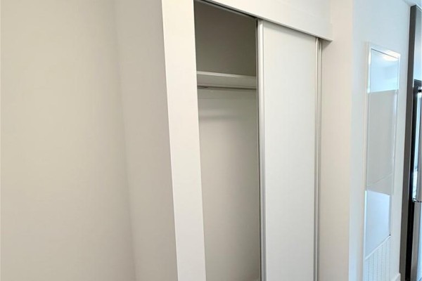 3pc Bathroom - 30 Francis Street S Unit# 1706, Kitchener, ON N2G2A1 Photo 4