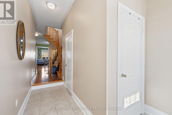 Dining room - 30 Franktown Drive, Brampton, ON L6P3N3 Photo 4