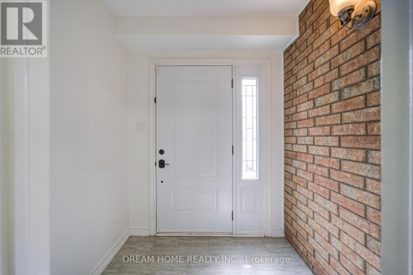 Laundry room - 30 Garnish Green, Markham, ON L3P4P5 Photo 4