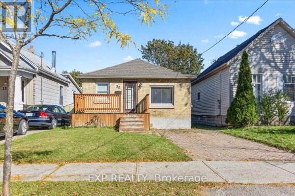 30 Glenwood Avenue, London East