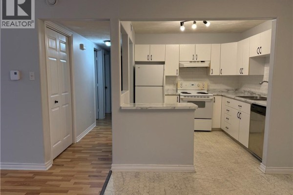4pc Bathroom - 30 Grant Unit# 32, Moncton, NB E1A3R3 Photo 4