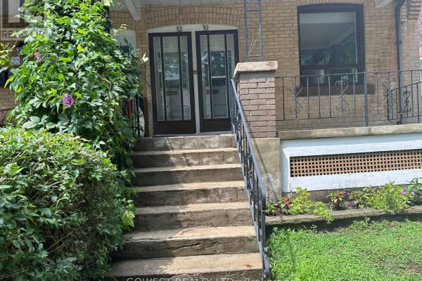 30 Grenadier Road, Toronto, ON, photo 2