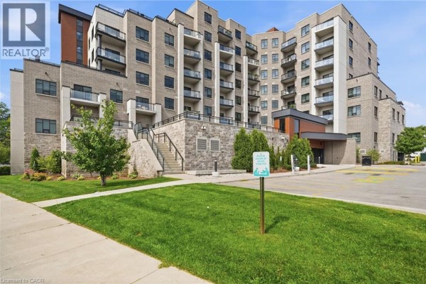 Den - 30 Hamilton Street S Unit# 101, Waterdown, ON L8B1V8 Photo 5