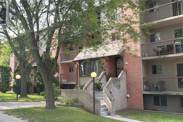 30 Hickory Street E Unit# 115, Waterloo, ON, photo 2