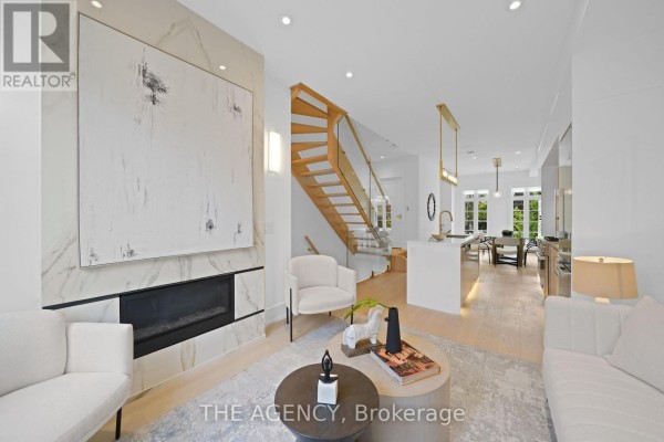 30 Hillhurst Boulevard, Toronto, ON, photo 3
